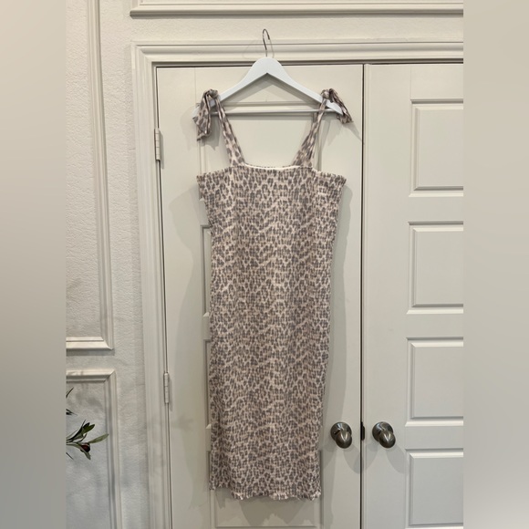 Leopard MIDI Dress - Picture 2 of 3